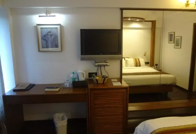 Fotos del hotel Midtown Pritam:  12