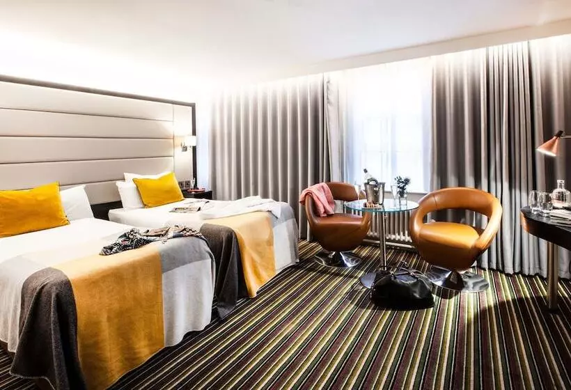 The Address Connolly