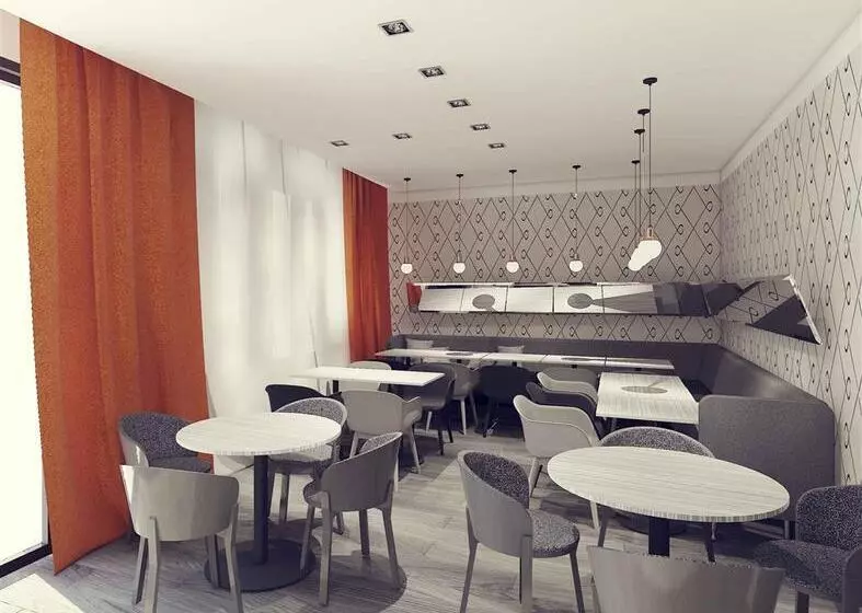 Fotos del hotel Mercure Paris Pigalle Sacre Coeur:  10