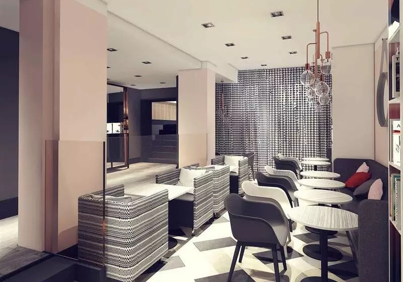 Fotos del hotel Mercure Paris Pigalle Sacre Coeur:  14