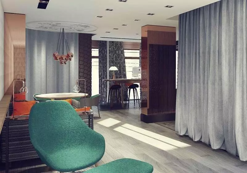 Fotos del hotel Mercure Paris Pigalle Sacre Coeur:  8