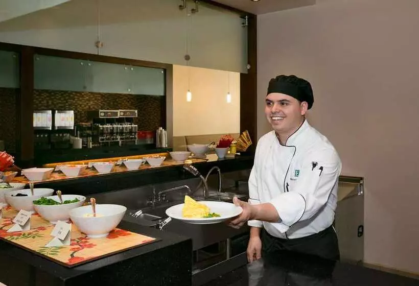 Fotos del hotel Embassy Suites Chicago - Downtown:  14