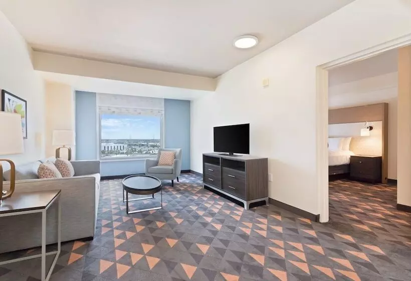 Fotos del hotel Holiday Inn & Suites Across From Universal Orlando, An Ihg:  22