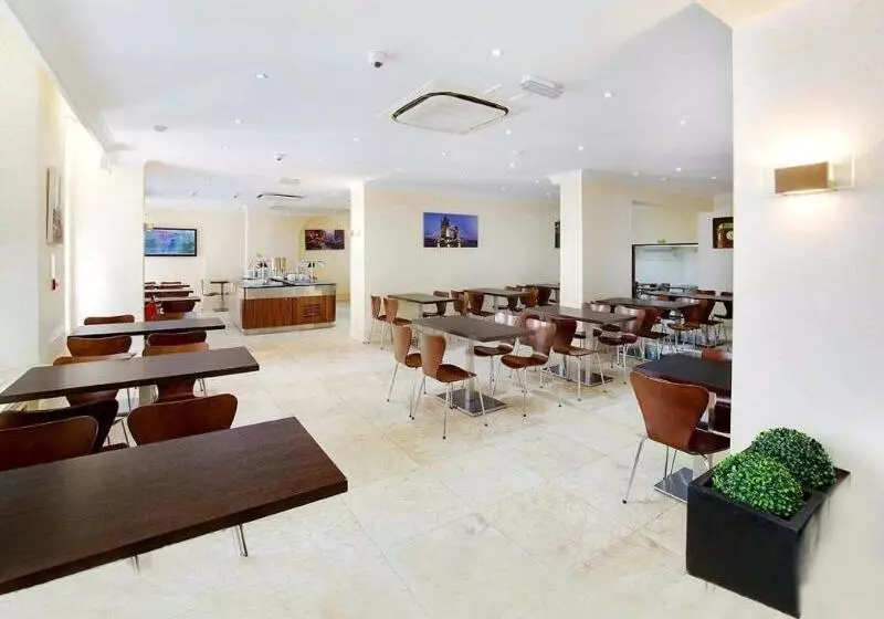 Fotos del hotel Queens Park:  2