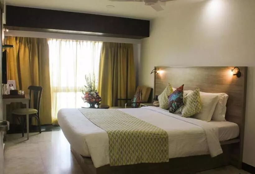 Fotos del hotel Emerald Hotel & Service Apartments:  23