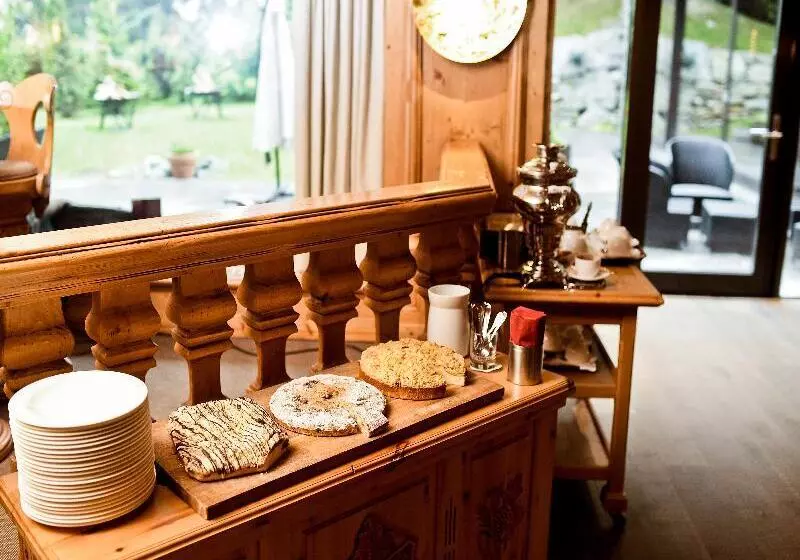 Fotos del hotel Wellness Hotel Alpenhof:  14