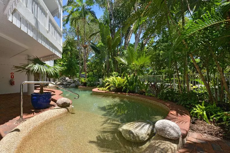 Fotos del hotel The White House Port Douglas:  11