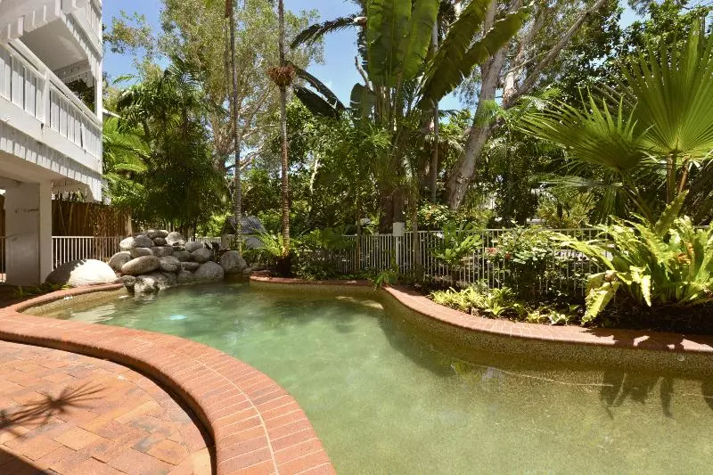 Fotos del hotel The White House Port Douglas:  5