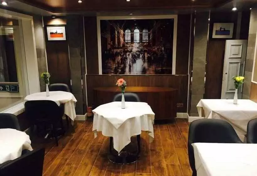 Fotos del hotel Cheshire Hotel Central London:  10