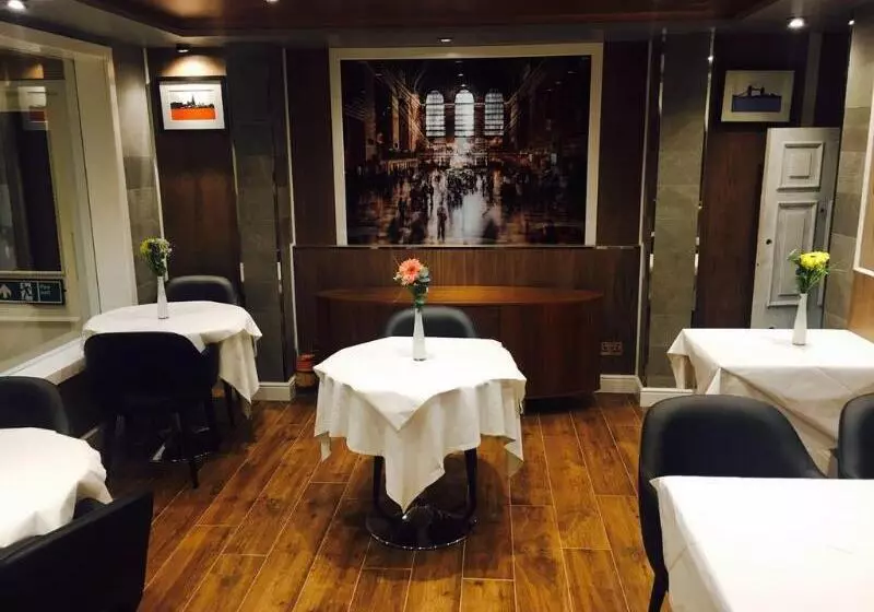 Fotos del hotel Cheshire Hotel Central London:  14