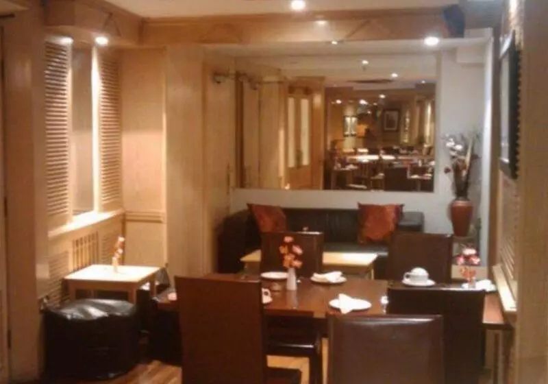 Fotos del hotel Cheshire Hotel Central London:  12