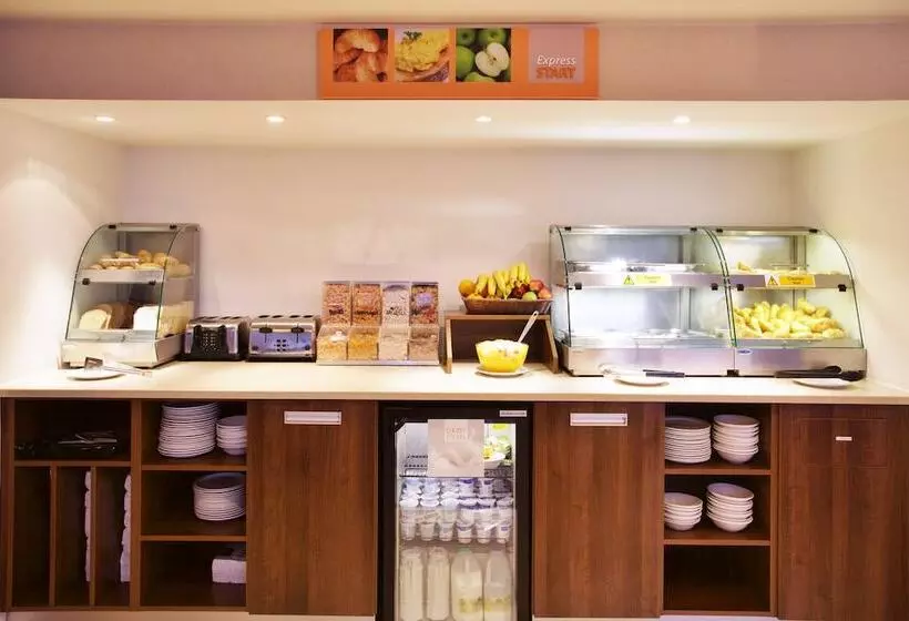 Fotos del hotel Holiday Inn Express London Victoria, An Ihg:  22