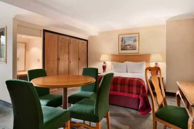 Fotos del hotel Premier Inn Newbury Town Centre South:  11