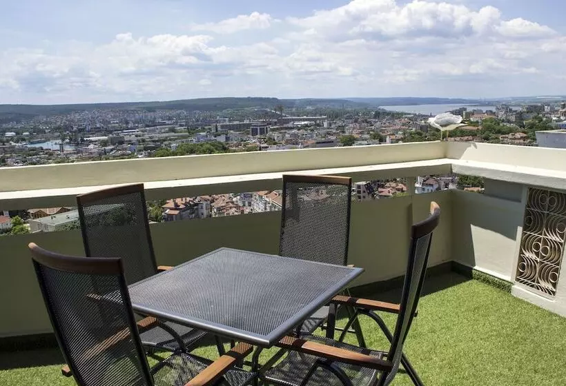 Fotos del hotel & Casino Cherno More:  4