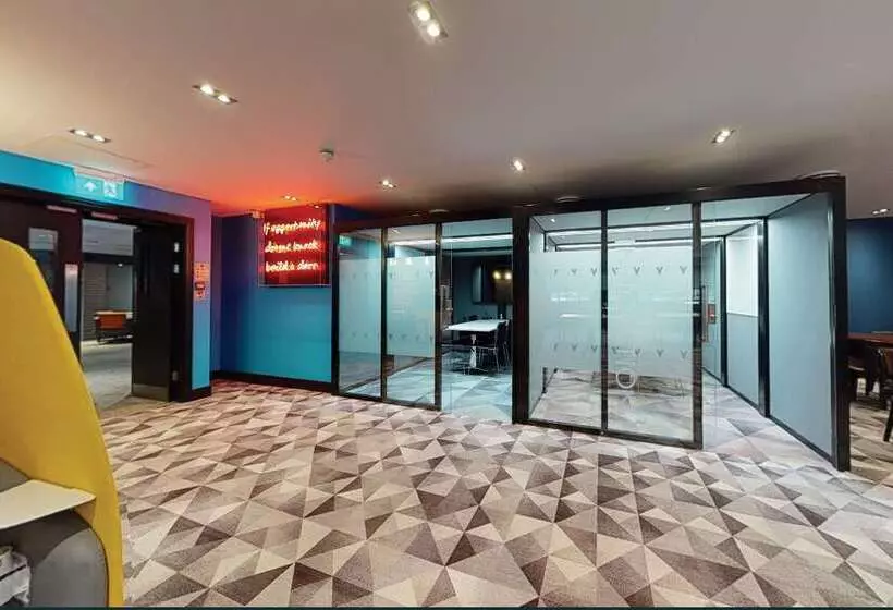 Fotos del hotel Village Hotel Leeds North:  23