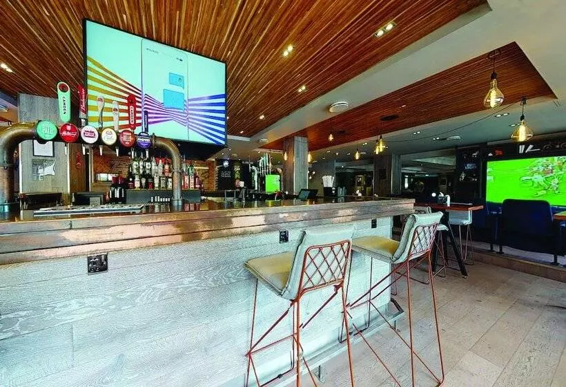 Fotos del hotel Village Hotel Leeds North:  18