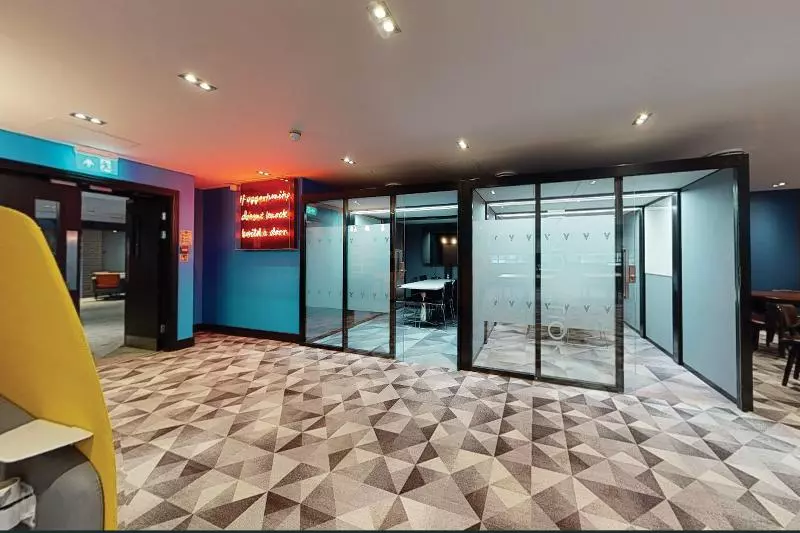 Fotos del hotel Village Hotel Leeds North:  10