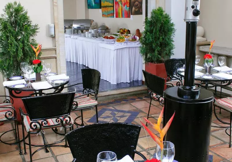 Fotos del hotel Estelar Suites Jones:  20