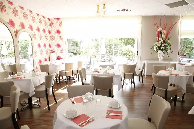 Fotos del hotel Hôtel Charlemagne:  8