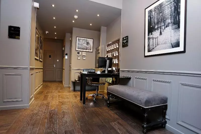 Fotos del hotel Saintlouis Pigalle:  2