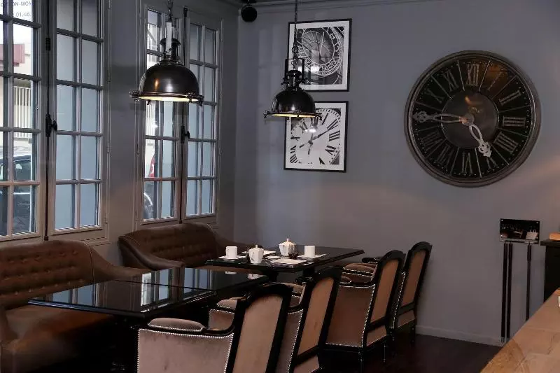 Fotos del hotel Saintlouis Pigalle:  12