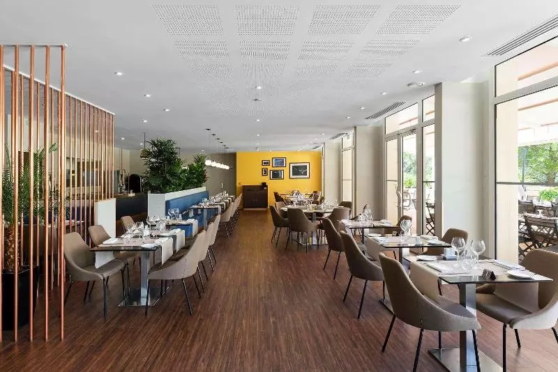 Fotos del hotel Hôtel Birdy By Happyculture:  20