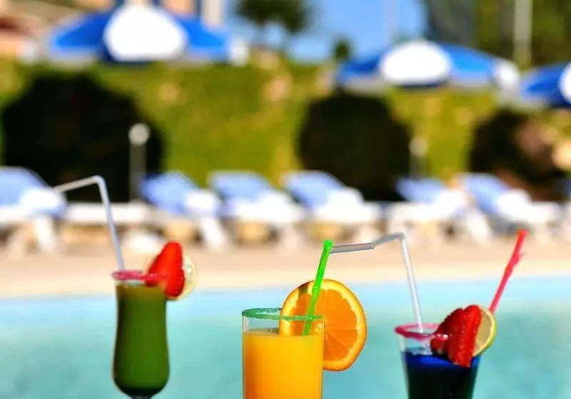 Fotos del hotel Hôtel Birdy By Happyculture:  15