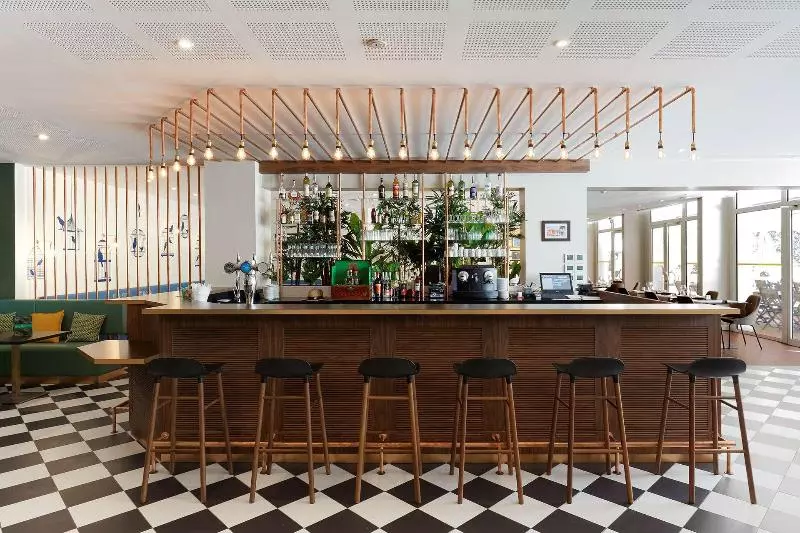 Fotos del hotel Hôtel Birdy By Happyculture:  21