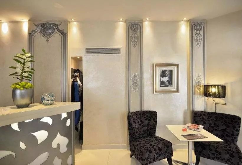 Fotos del hotel Renoir:  23