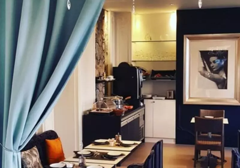 Fotos del hotel Renoir:  5