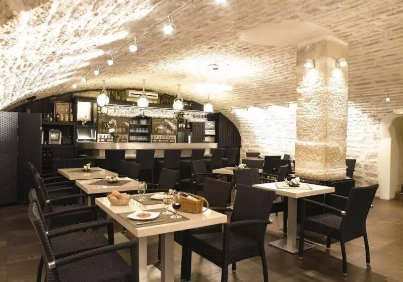 Fotos del hotel Logis  Darcy Dijon Centre:  3