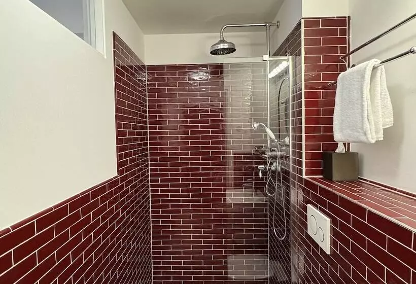 Fotos del hotel East-Side Hotel:  10