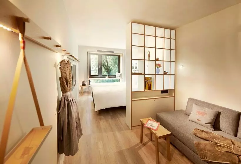 Schwabinger Wahrheit By Geisel