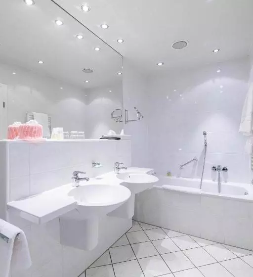 Fotos del hotel Tante Alma's Hotel Lasthaus Am Ring:  18