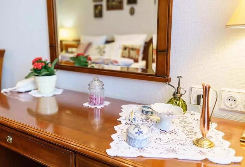 Fotos del hotel Tante Alma's Hotel Lasthaus Am Ring:  23