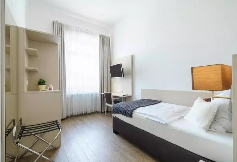 Fotos del hotel Tante Alma's Hotel Lasthaus Am Ring:  14