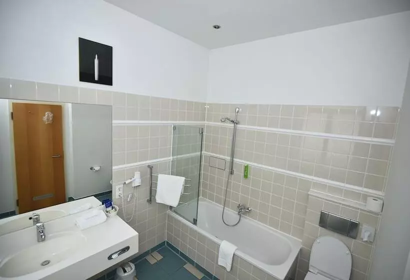 Fotos del hotel Robert Mayer:  16