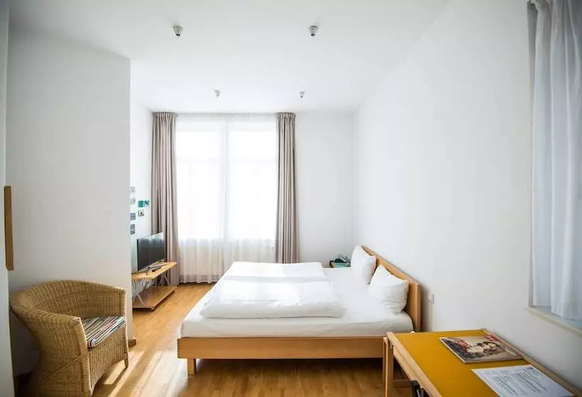 Fotos del hotel Robert Mayer:  13