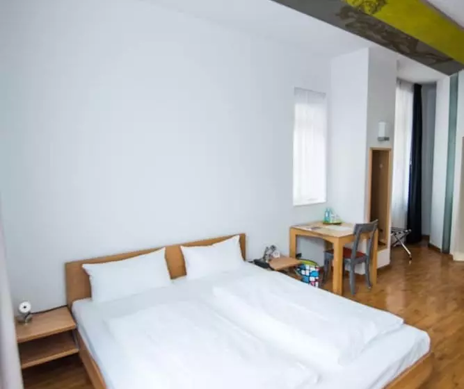 Fotos del hotel Robert Mayer:  23