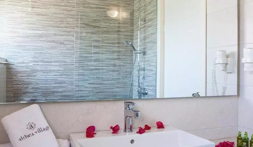 Fotos del hotel Althea Village Hotel:  13