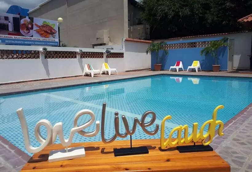 Fotos del hotel Coronado Inn:  2