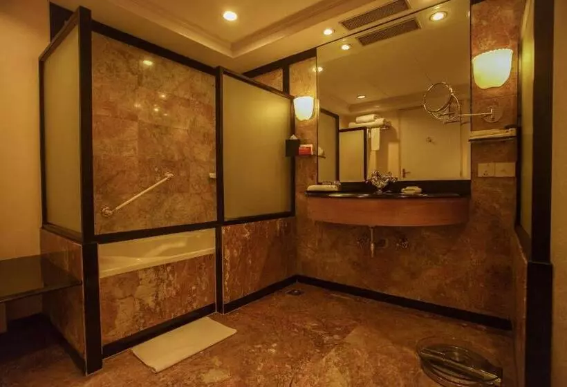 Fotos del hotel Crowne Plaza Chennai Adyar Park, An Ihg:  13