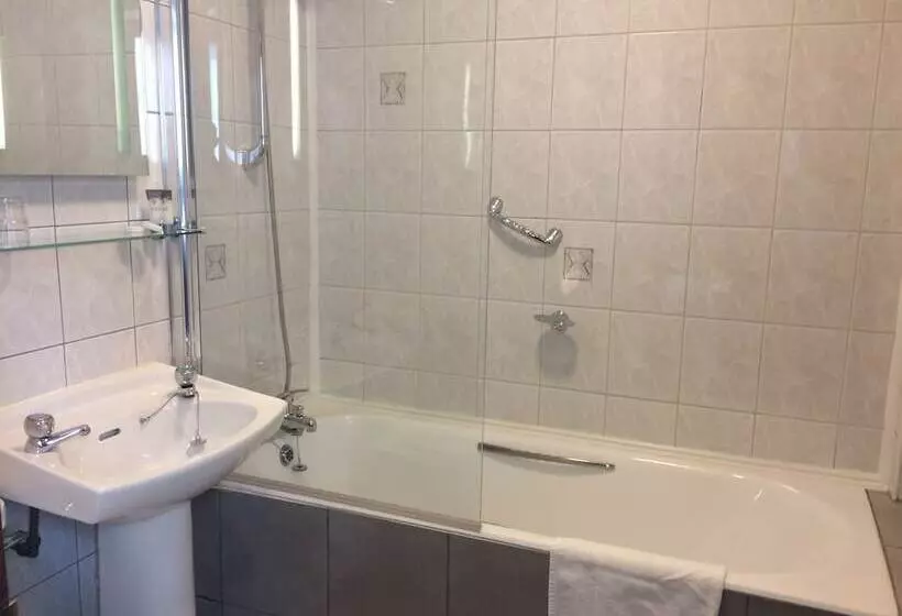 Fotos del hotel Eviston House:  8