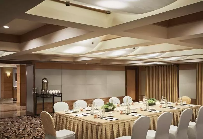 Fotos del hotel President  Ihcl Seleqtions:  10