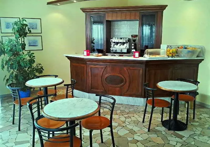 Fotos del hotel Ariston:  4