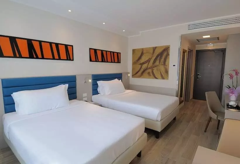 Fotos del hotel Ih S Milano Lorenteggio:  19