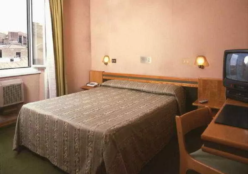 Fotos del hotel Pavia:  5