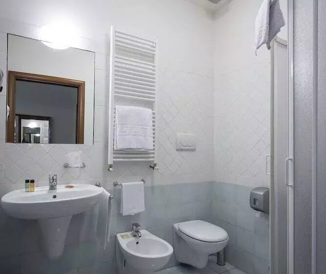 Fotos del hotel Nuovo Hotel Del Porto:  4