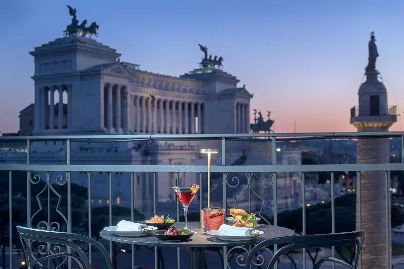 Fotos del hotel Nh Collection Roma Fori Imperiali:  14