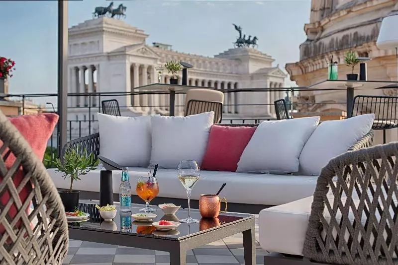 Fotos del hotel Nh Collection Roma Fori Imperiali:  7
